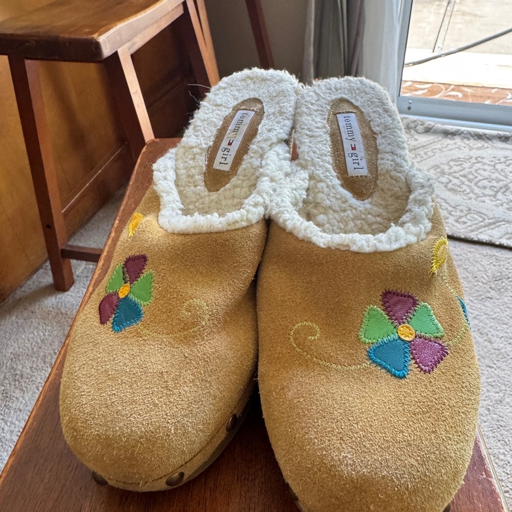Suede Clogs with Floral Embroidery